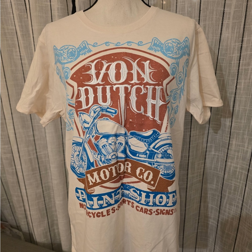 Von Dutch White and Blue Graphic Tee